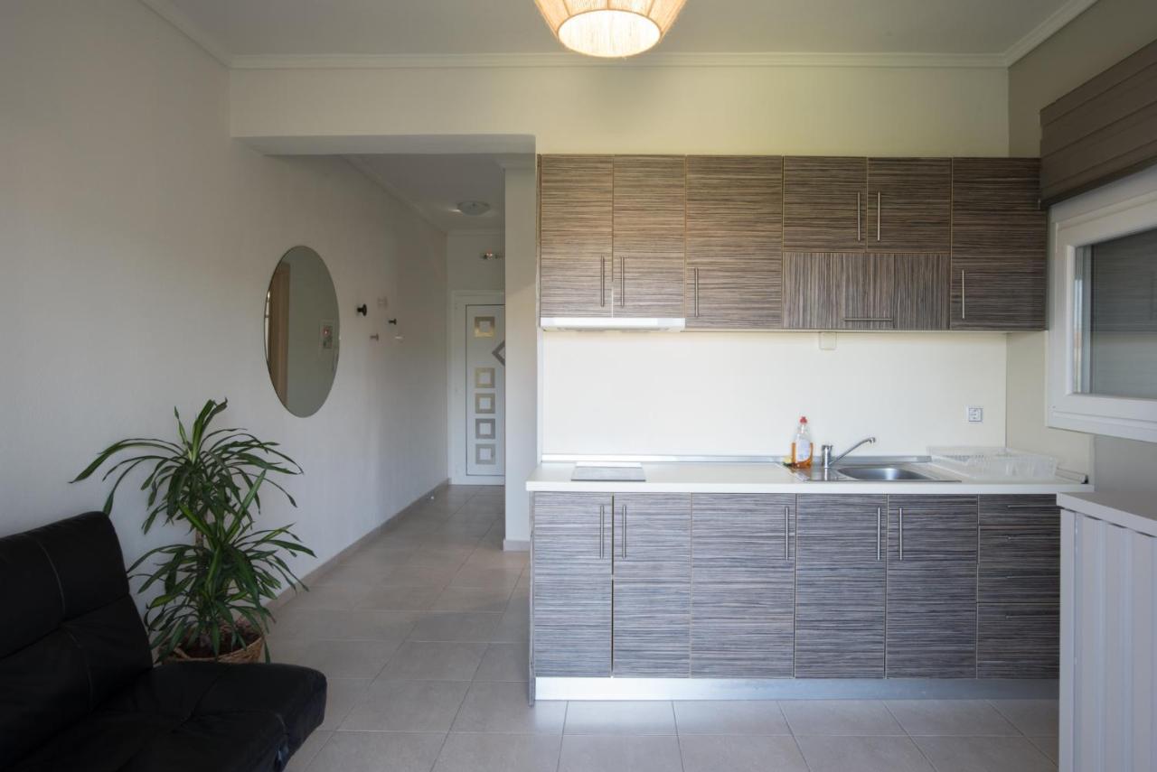 Vertigo Seaside Apartments Nikiti  Ngoại thất bức ảnh