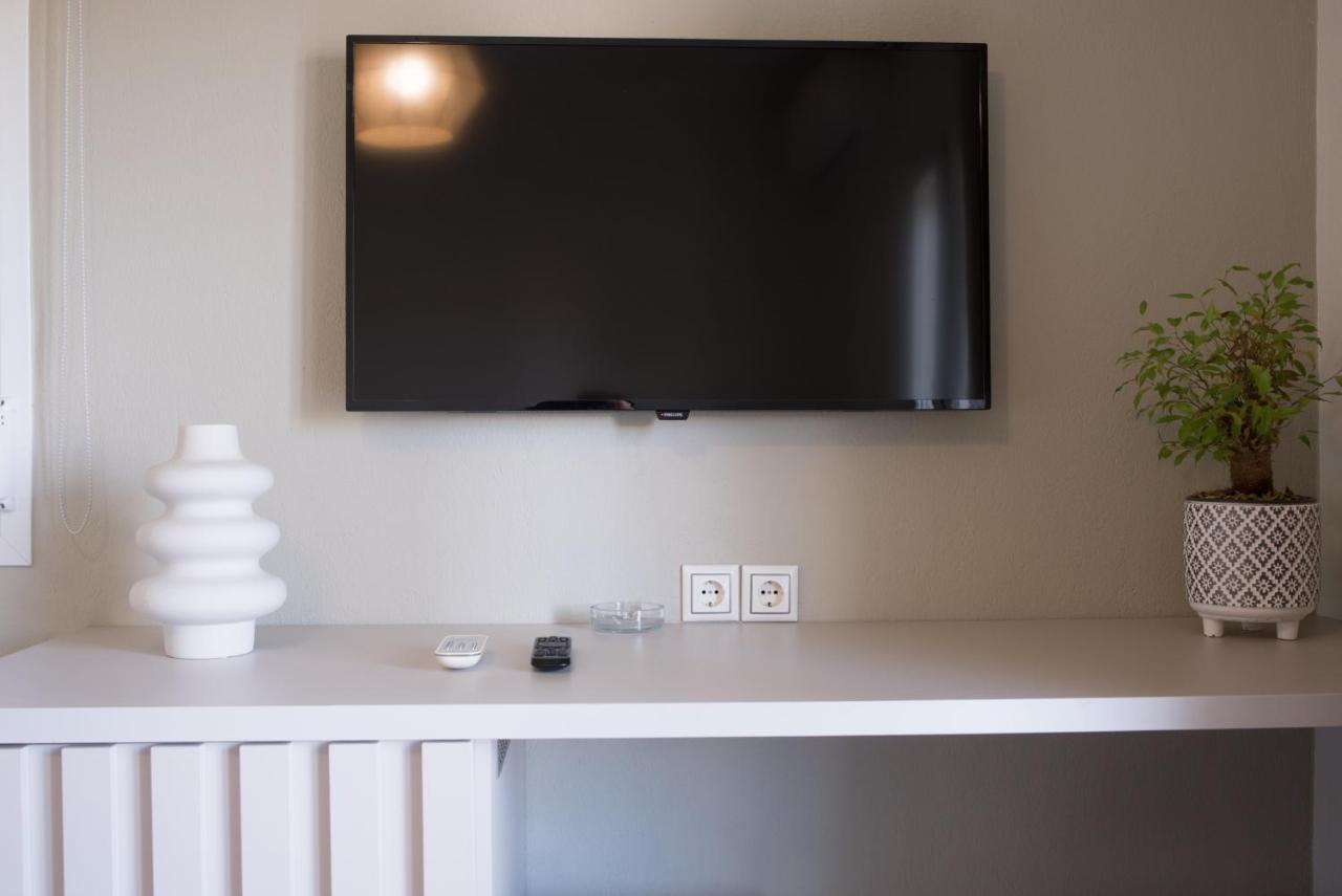 Vertigo Seaside Apartments Nikiti  Ngoại thất bức ảnh