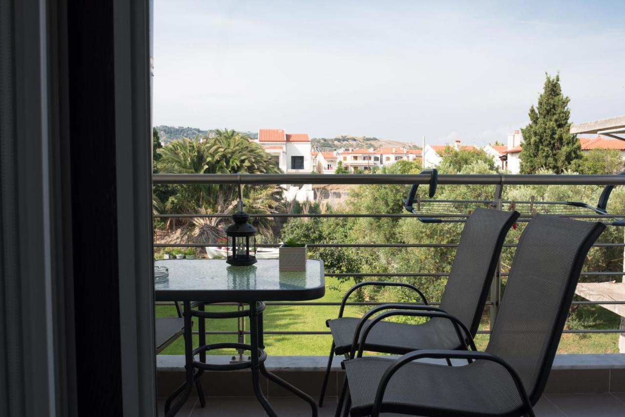 Vertigo Seaside Apartments Nikiti  Ngoại thất bức ảnh