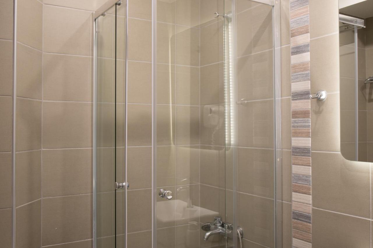 Vertigo Seaside Apartments Nikiti  Ngoại thất bức ảnh