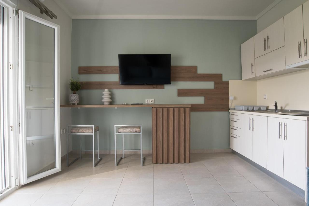 Vertigo Seaside Apartments Nikiti  Ngoại thất bức ảnh