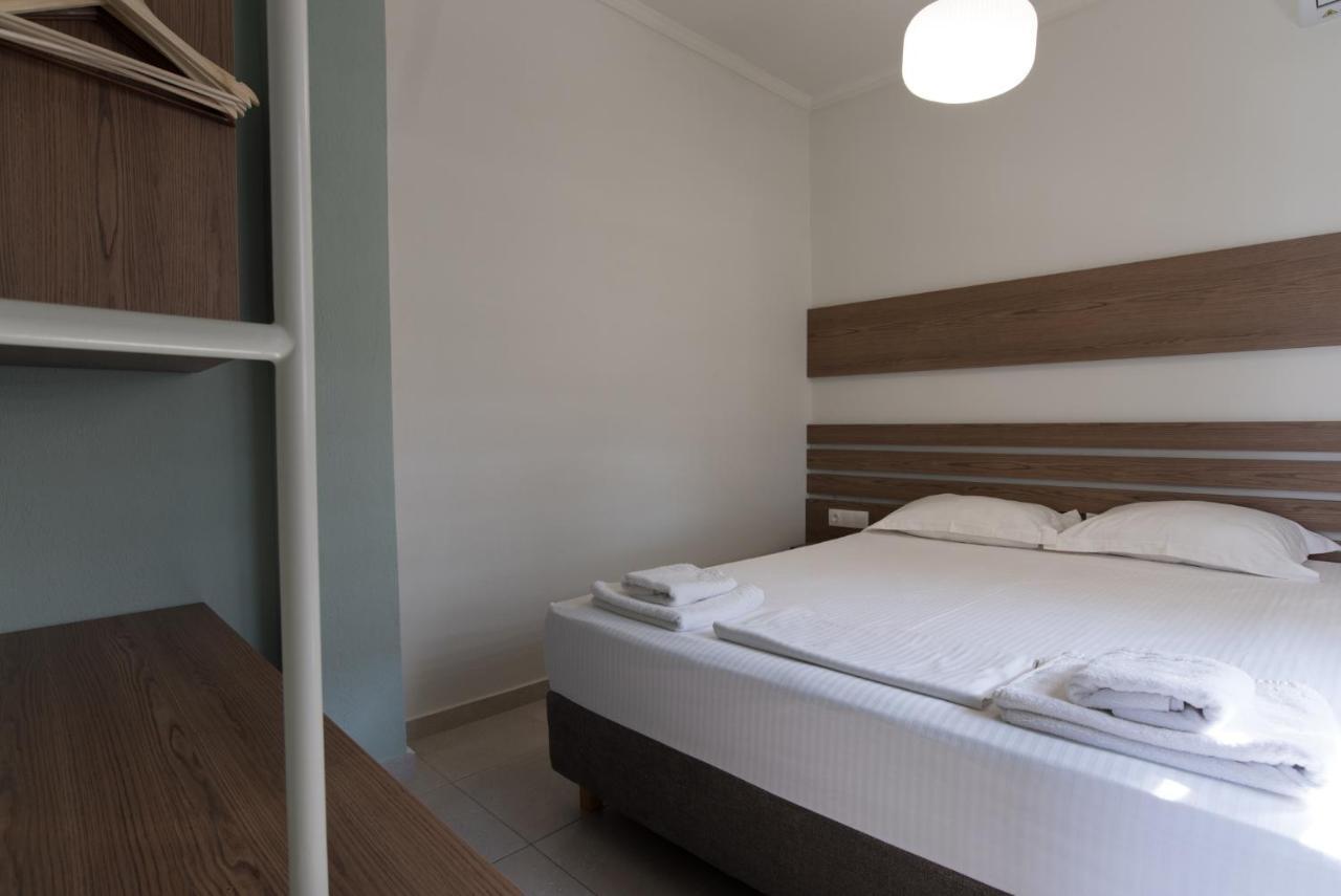 Vertigo Seaside Apartments Nikiti  Ngoại thất bức ảnh