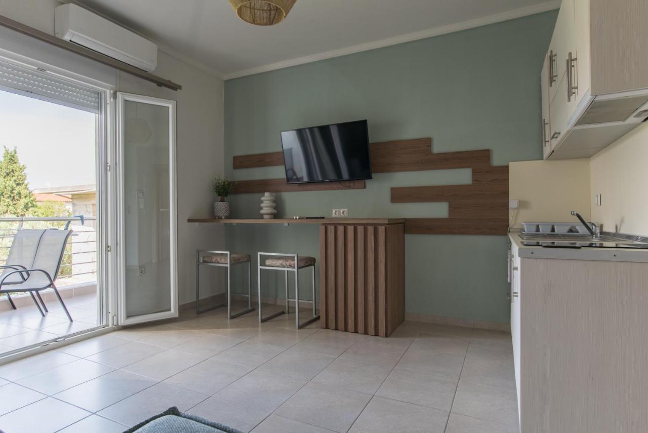 Vertigo Seaside Apartments Nikiti  Ngoại thất bức ảnh