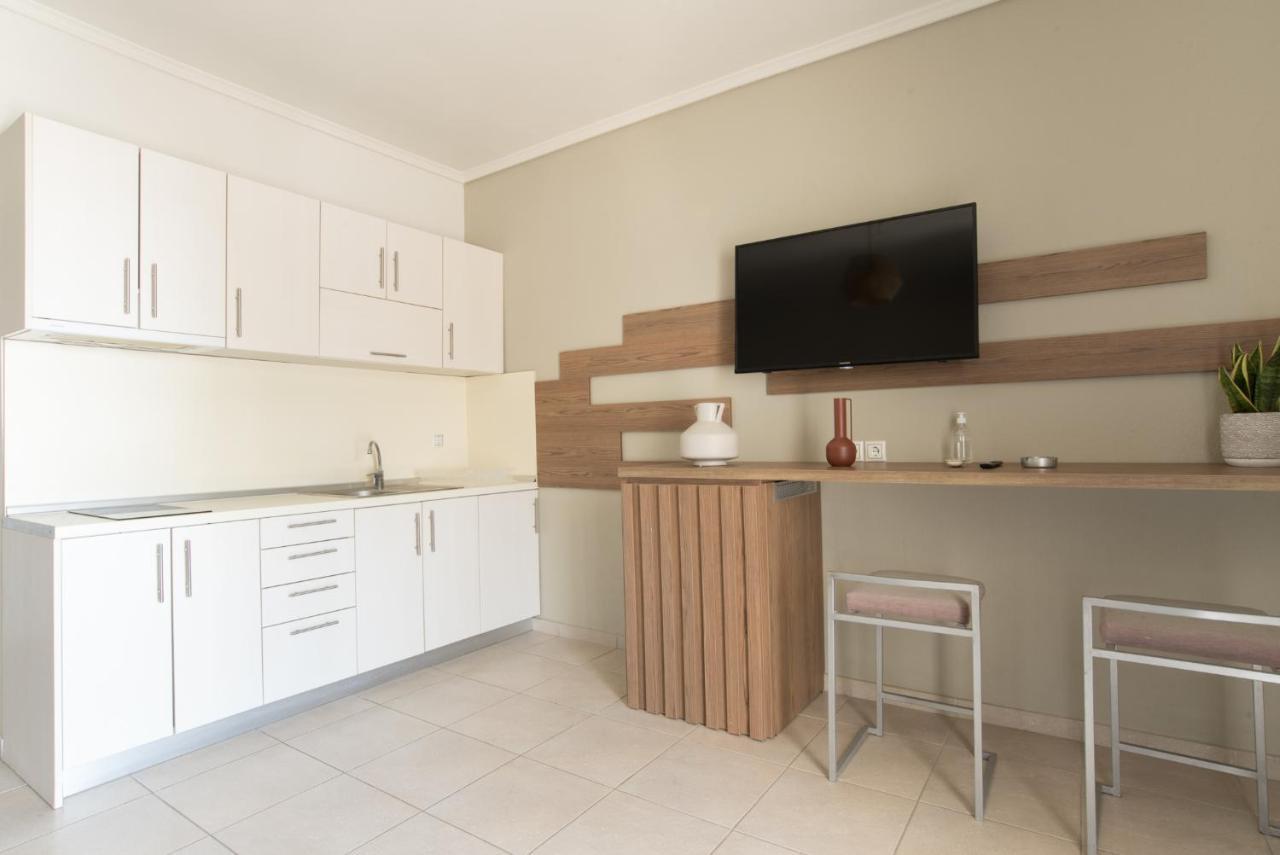 Vertigo Seaside Apartments Nikiti  Ngoại thất bức ảnh