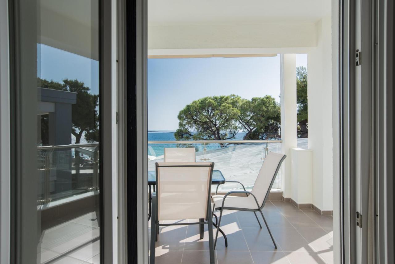 Vertigo Seaside Apartments Nikiti  Ngoại thất bức ảnh