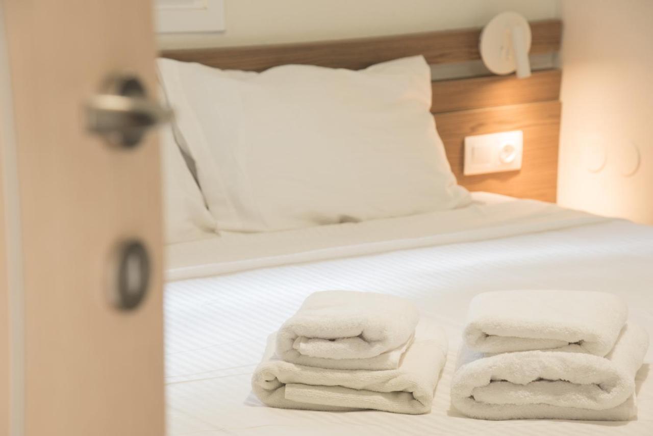 Vertigo Seaside Apartments Nikiti  Ngoại thất bức ảnh