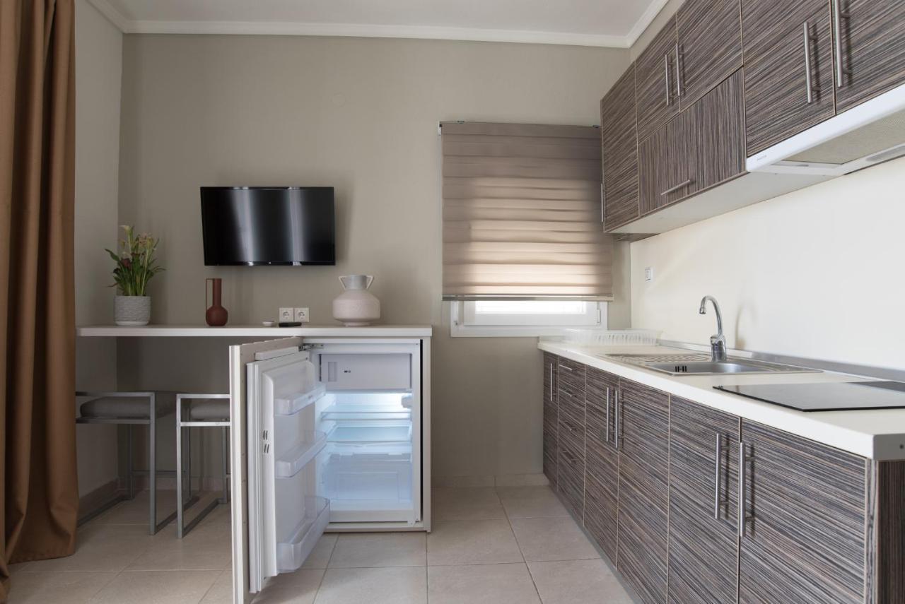 Vertigo Seaside Apartments Nikiti  Ngoại thất bức ảnh